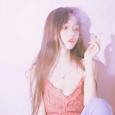 粉系女生头像