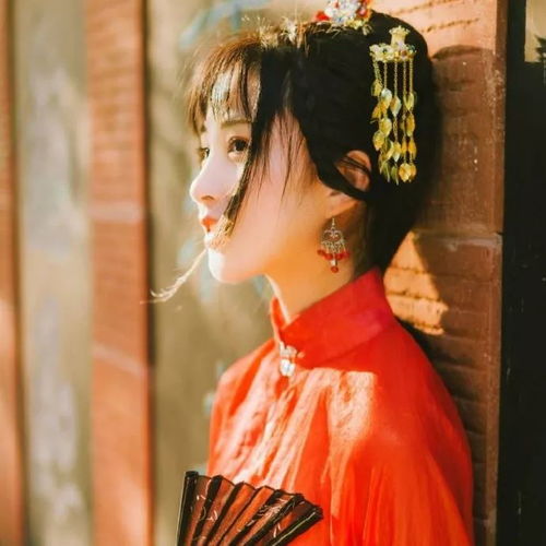 唯美红衣古风女生头像拾尽春花皆是你