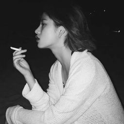 吸烟叙情话