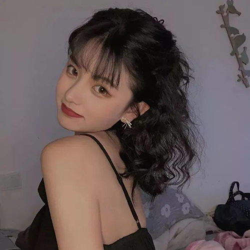 女生头像美好生活尽情享用