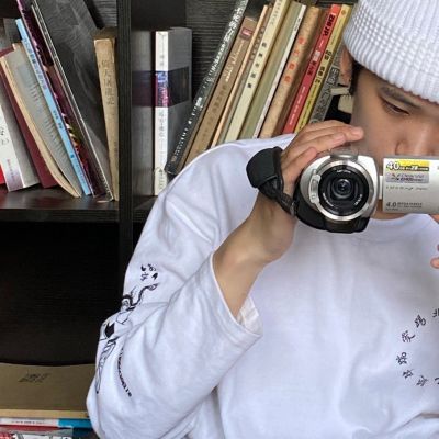ins风头像女生高级感慵懒风衬衫