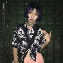 女生超拽霸气欧美头像精选2018懵懵懂懂的年纪颠覆了青春