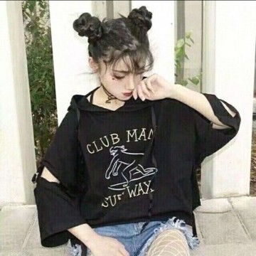 2021最新款双丸子头的女生头像