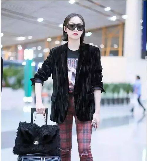 刘雯的私服vs宋茜的私服,一个复古一个时尚,时髦精都这样穿