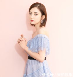 古力娜扎身穿蓝色蕾丝裙,美丽性感秀出好身材