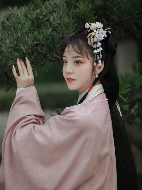 为什么日本人穿和服会被夸,中国人穿汉服反而被吐槽