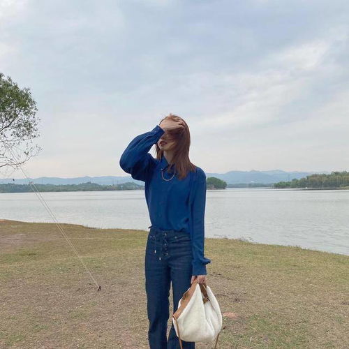 吴宣仪舔手指动图出圈了,对比霸气风孟美岐,谁才是表情管理杀手