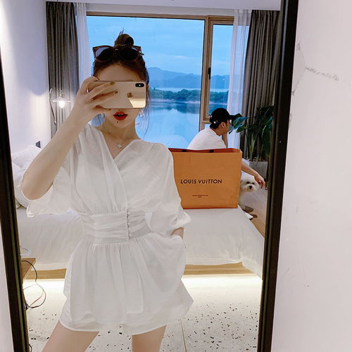 byyou白色衬衫休闲套装女夏洋气收腰阔腿短裤两件套含内搭抹胸