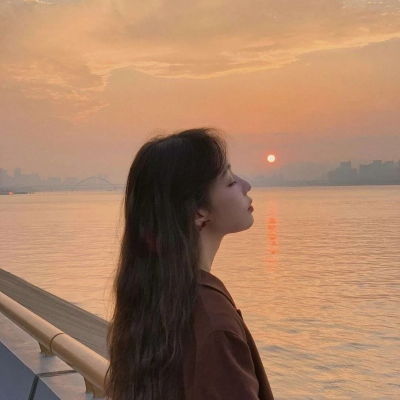 自由散漫的凉风能治愈我乱糟糟的女生头像我要个性网