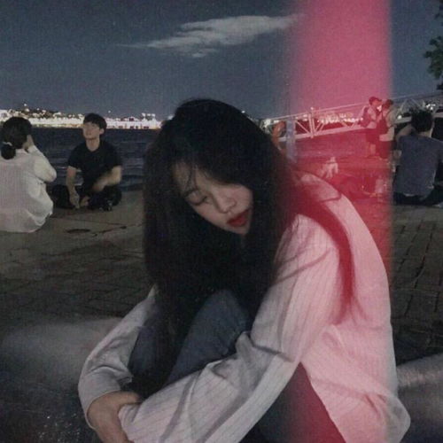 伤感唯美美女头像侧身动态
