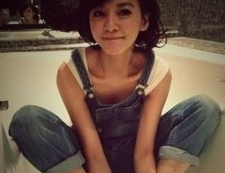你把她当女神,她却只把你当兄弟的星座女