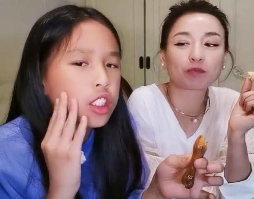 张庭12岁女儿颜值逆袭,自信热舞身材修长,皮肤白嫩越来越像妈