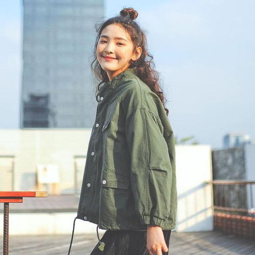 绿色美女头像图片外套