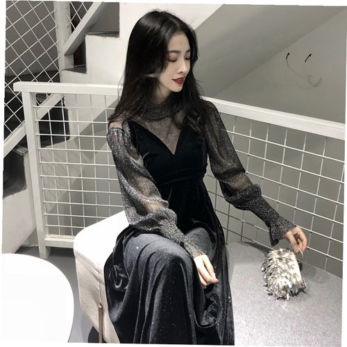 简约大方的搭配,浪漫雅致,凸显你曼妙的身材
