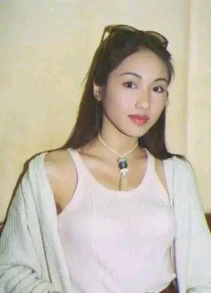 黎姿为9岁女儿庆生,亲手布置生日现场,奢华豪宅内景曝光