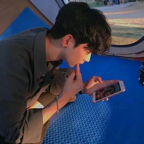 男生头像带你去看夏天的海