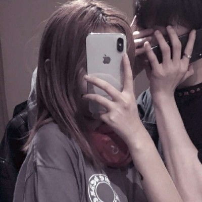 过年头像女真人不露脸戳心