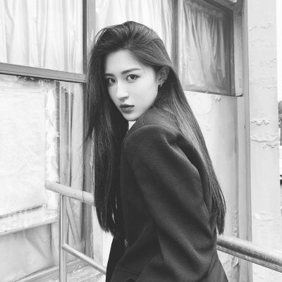 微信女生黑白个性头像2020如意如意随我心意