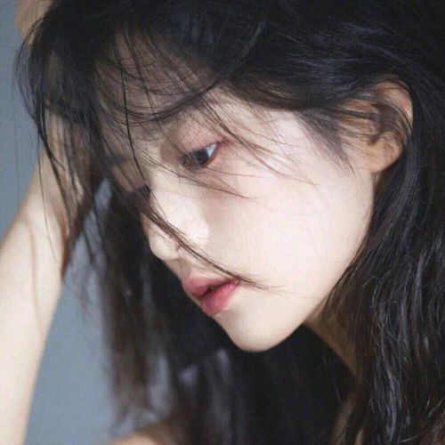 女头好想一直躲在黑暗里