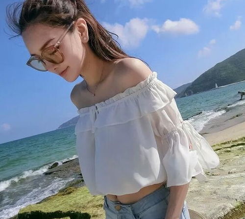 显身材又时尚的牛仔裤美女
