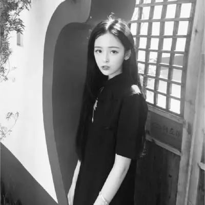黑白女生头像