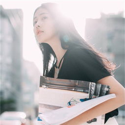 伤感唯美美女头像侧身动漫