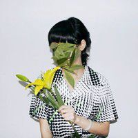 厌世脸琉花头像一副厌世脸微信头像