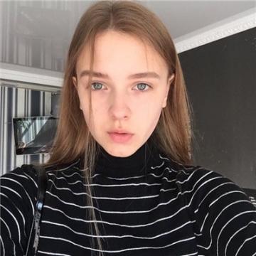 欧美女生好看有个性的头像2018还携手看着天空黑与光