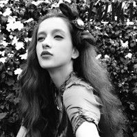 霸气的女生头像带又有谁在乎我的字