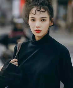 烟管领修饰脸部轮廓和颈部线条