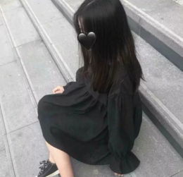 玩家,你头像已举报下线,请玩家更新名花有主别为难头像