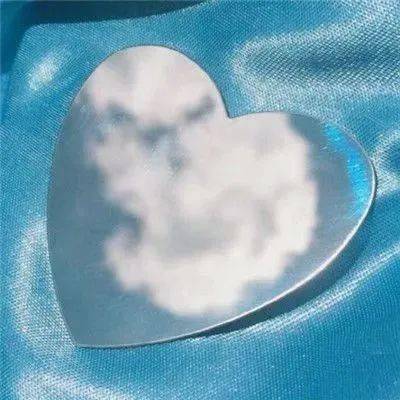 有什么品味很高的朋友圈背景图
