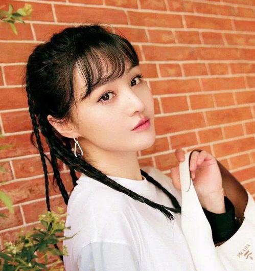 同样是绑脏辫,关晓彤叛逆,baby气质,杨幂少女,看到郑爽心动的感觉