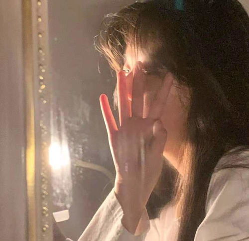 电量只剩1也要收藏的宝藏女头