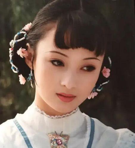 嫁给导演的4位女星因长得漂亮,被导演看中收为囊中之物