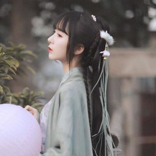 虽然自己颜值特别高,但这几个星座女就是喜欢找个丑男友