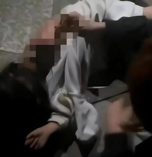 凄惨15岁女孩遭11人殴打,官方通报,内幕曝光,处理结果惹争议