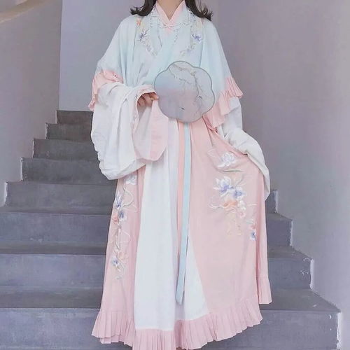 古风真人女生头像月亮不会奔向你但我会不远万里