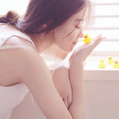 母女校花温沁蕾悦