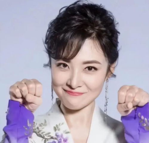 她连续主持了16年春晚,离过一次婚,如今怎么样了