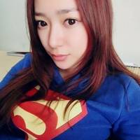 俏皮女生的好看头像疯疯癫癫快乐了许多2