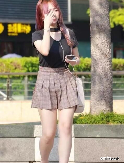 校园美女虽然简单人也很朴实,但让我觉得她们比大街上的美女更美