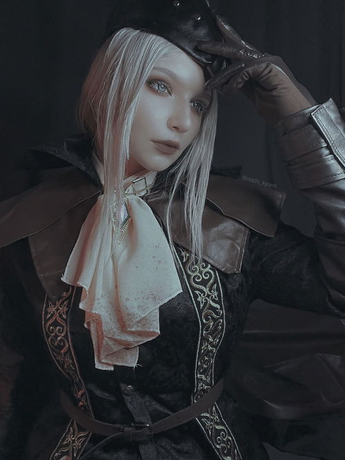 俄罗斯美女cos巫师3叶奈法绝美身材妩媚至极