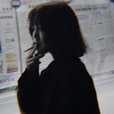 抽烟女头像高冷霸气冷血抽烟女头像图片