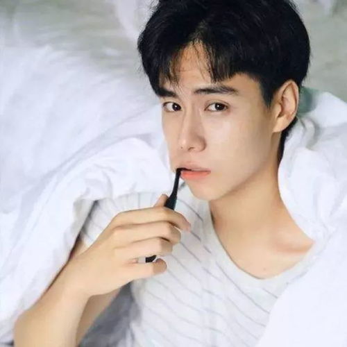 中年少女的15个特征,条条戳膝盖啊你们都中招了么