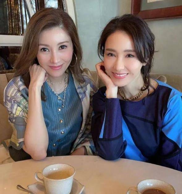 嫁入豪门迷失自我,港女星复出演家族荣耀,跟真实生活很像