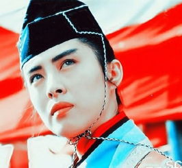 摄影师章元一貌美被称妖孽神似范爷绝色明星可男可女
