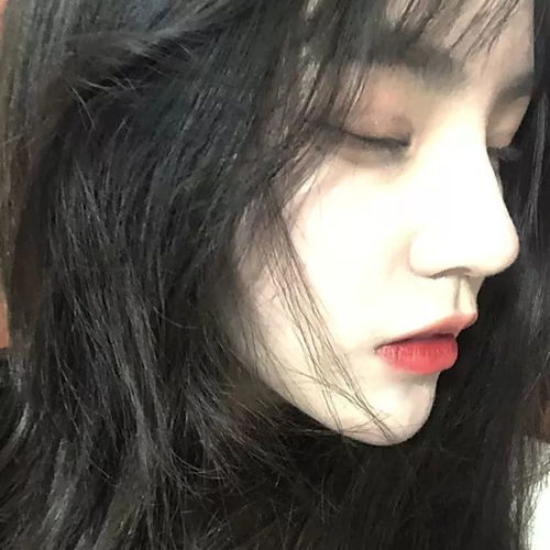 女生头像没人帮你说明你一个人可以