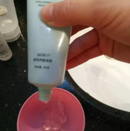 24岁女孩天天敷面膜,皮肤老成30岁54的人都中.招幸好我敷的是水疗面膜