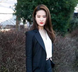 刘亦菲号称天仙攻,和别的女星同框更显仙气十足